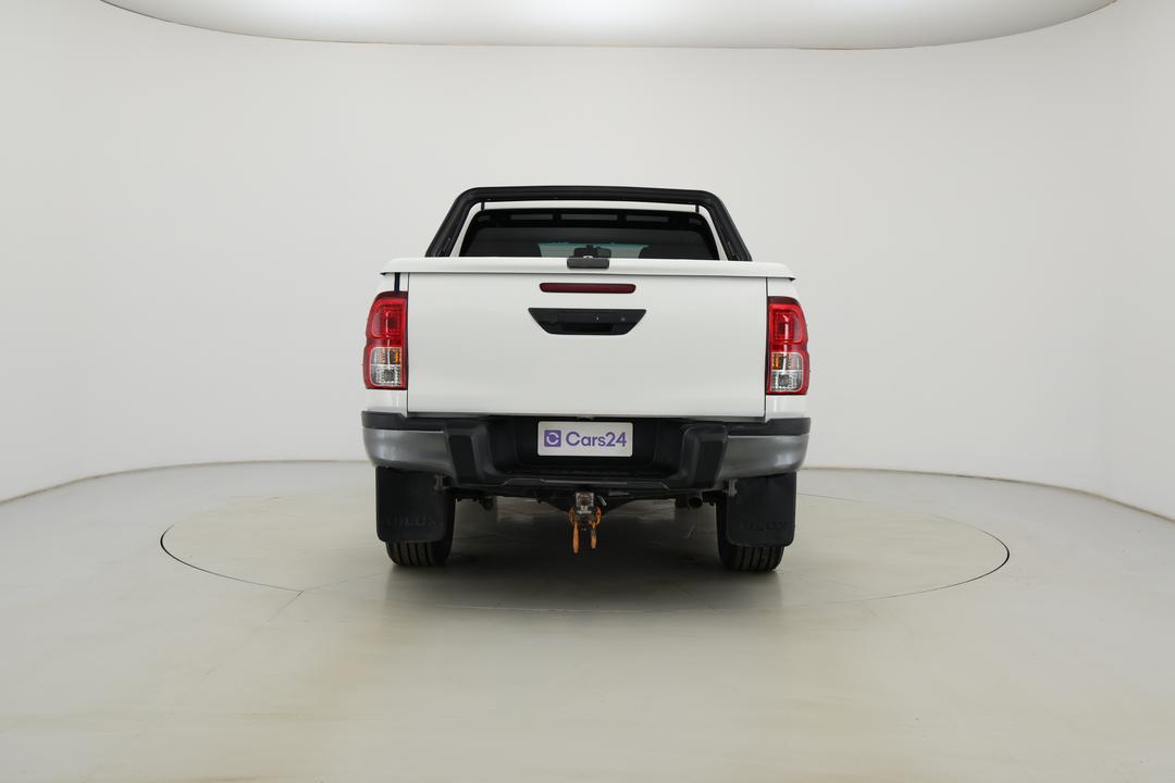 2018 Toyota Hilux Rogue (4x4), Automatic, 139684 km, Back/Rear View
