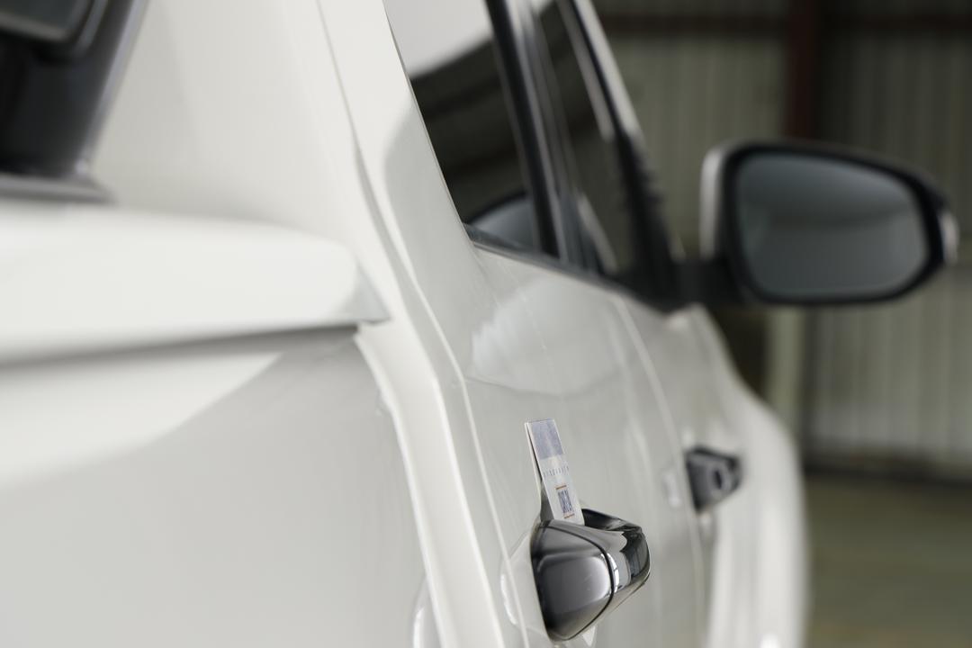 2018 Toyota Hilux Rogue (4x4), Automatic, 139684 km, Doors Rear RHS Scratch