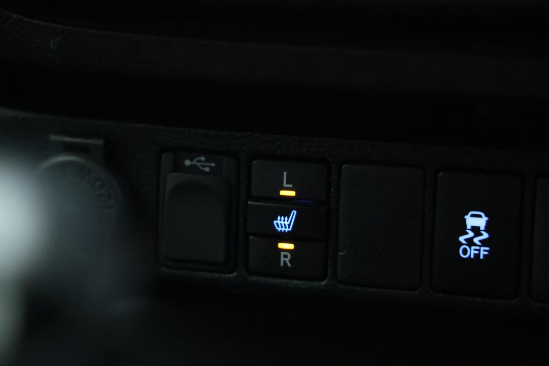 2018 Toyota Hilux Rogue (4x4), Automatic, 139684 km, Ventilated Seats