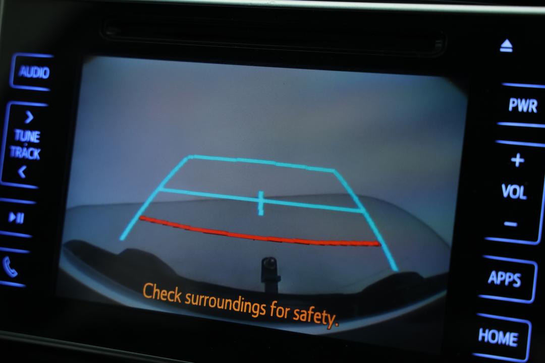 2018 Toyota Hilux Rogue (4x4), Automatic, 139684 km, Parking Camera