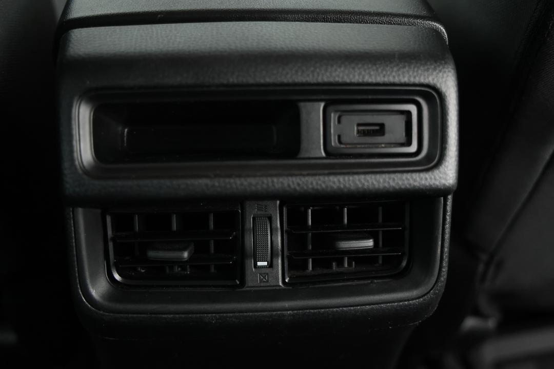 2021 Isuzu D-MAX Ls-m (4x4), Automatic, 76911 km, Right Side Rear Door Cabin View