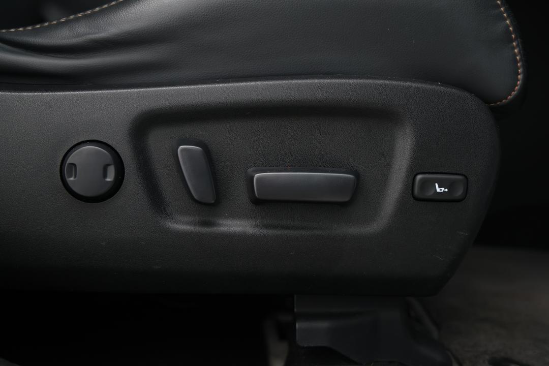 2016 Toyota Kluger Grande (4x4), Automatic, 121642 km, Speaker View