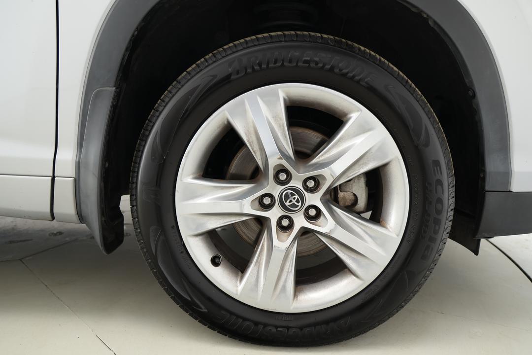 2016 Toyota Kluger Grande (4x4), Automatic, 121642 km, Right Front Wheel