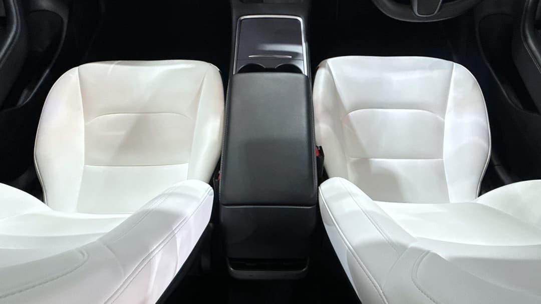 2022 Tesla Model 3 Long Range, Automatic, 33652 km, Center Console