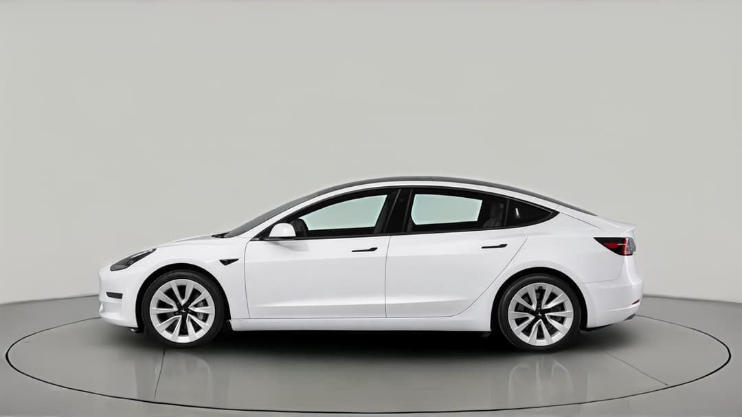2022 Tesla Model 3 Long Range, Automatic, 33652 km, Left Side View