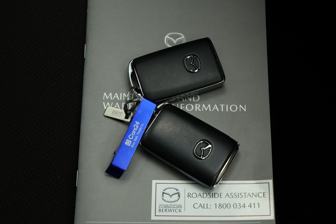 2024 Mazda 3 G20 Pure, Automatic, 32729 km, Key Close-up