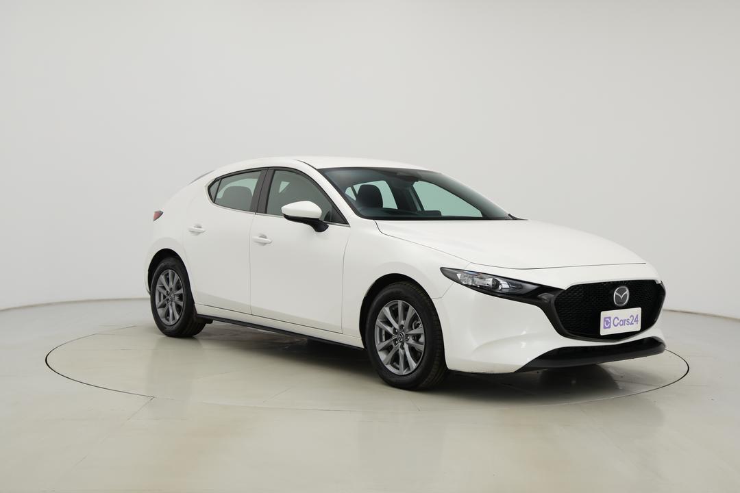 2024 Mazda 3 G20 Pure, Automatic, 32729 km, Right Front Diagonal (45- Degree) View