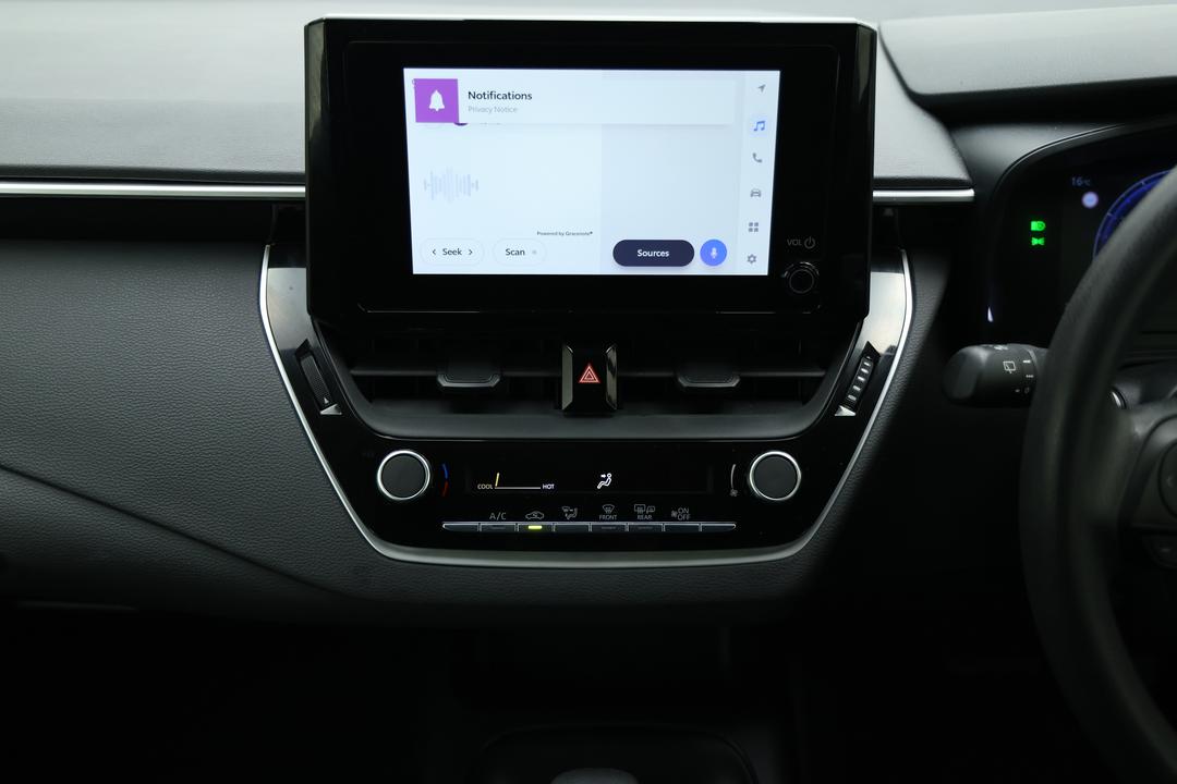2023 Toyota Corolla Ascent Sport, Automatic, 29269 km, Handbrake