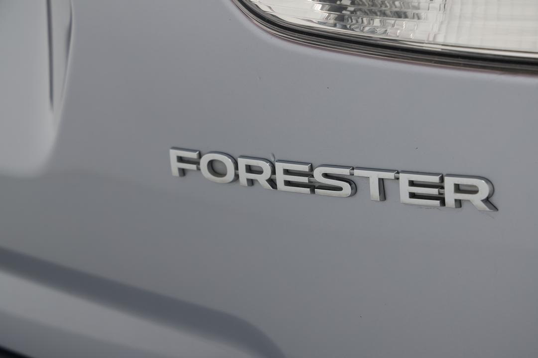 2024 Subaru Forester 2.5i (AWD), Automatic, 49213 km, Badge (Boot Right Side)