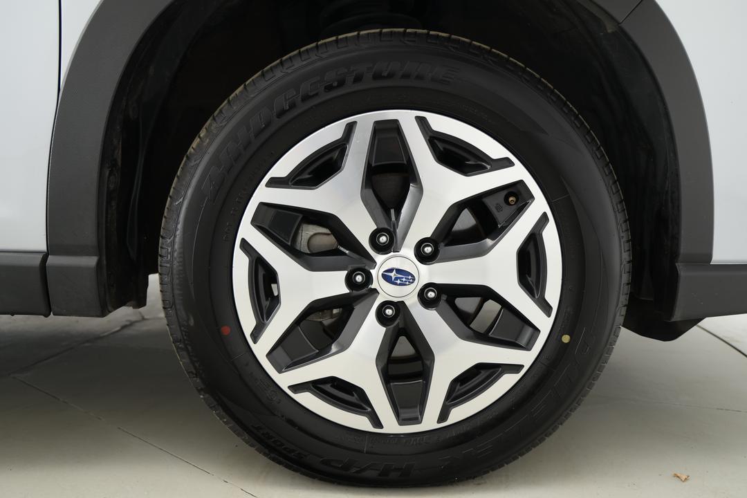 2024 Subaru Forester 2.5i (AWD), Automatic, 49213 km, Right Front Wheel