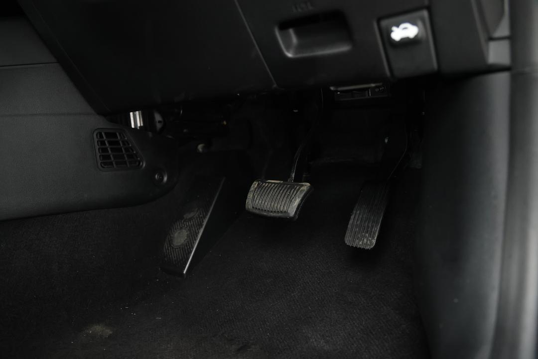 2025 Hyundai Venue Venue, Automatic, 20296 km, Child Seat Anchor Points