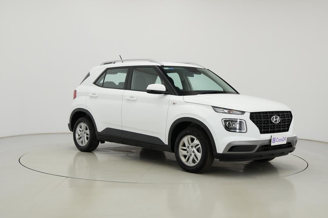 2025 Hyundai Venue Venue, Automatic, 20296 km, Right Front Diagonal (45- Degree) View