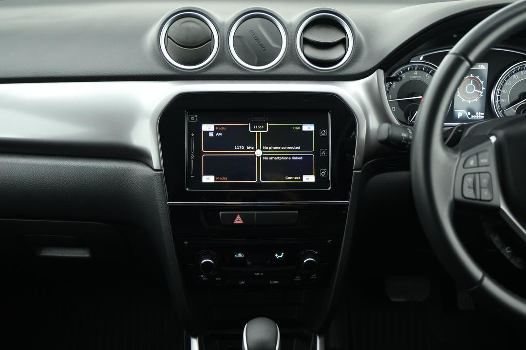 2024 Suzuki Vitara Turbo, Automatic, 34454 km, Center Console