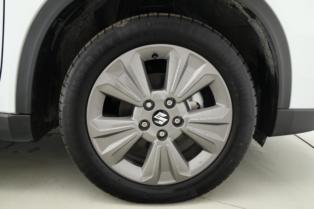2024 Suzuki Vitara Turbo, Automatic, 34454 km, Right Front Wheel