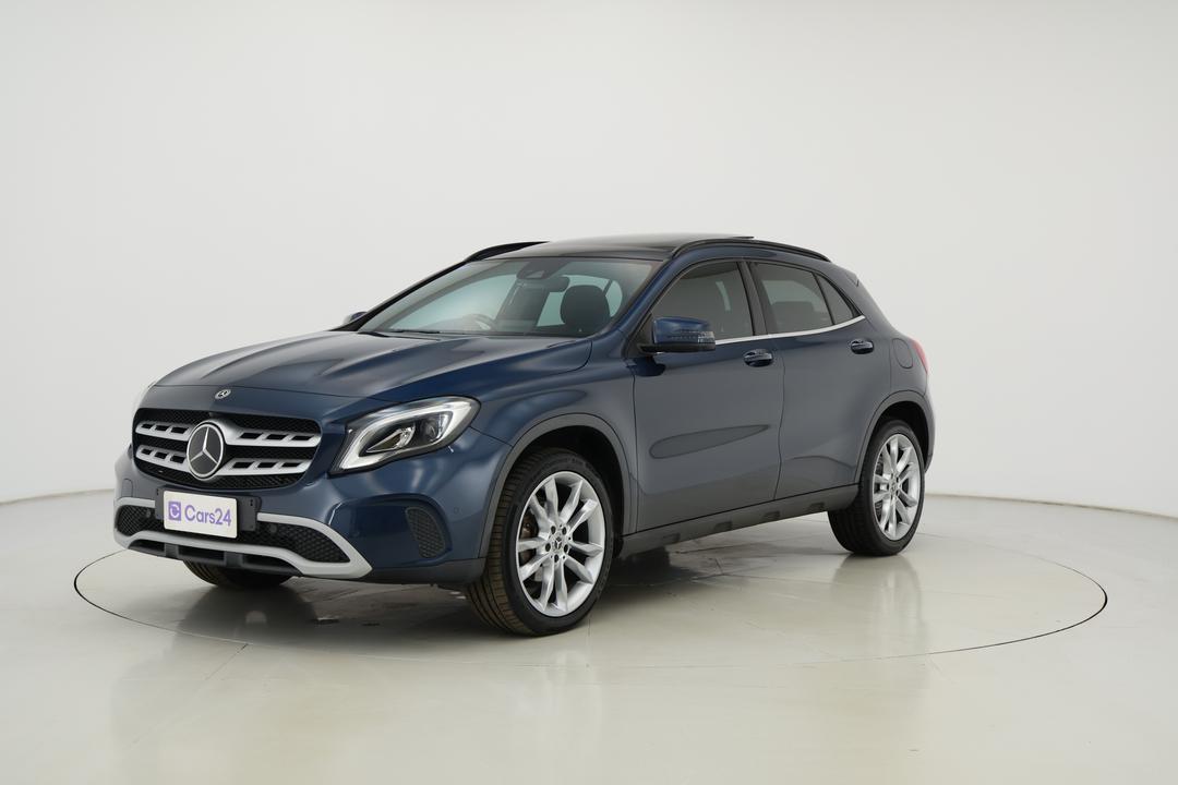 2019 Mercedes-benz GLA 180, Automatic, 71037 km, Left Front Diagonal (45- Degree) View