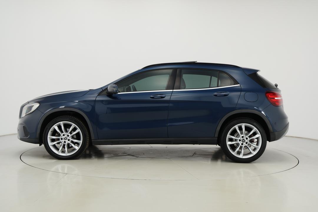 2019 Mercedes-benz GLA 180, Automatic, 71037 km, Left Side View
