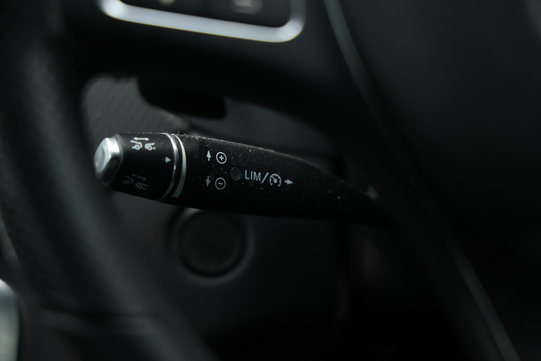 2019 Mercedes-benz GLA 180, Automatic, 71037 km, Cruise Control