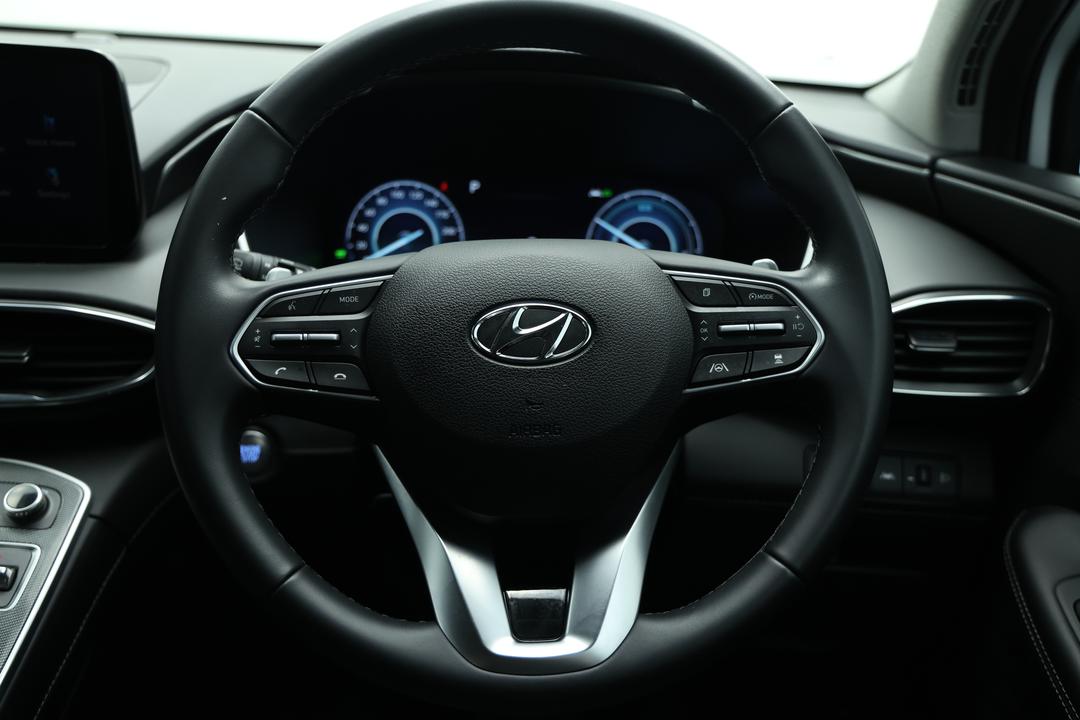 2023 Hyundai Santa Fe Elite Hev (7 Seat), Automatic, 43685 km, Center Console
