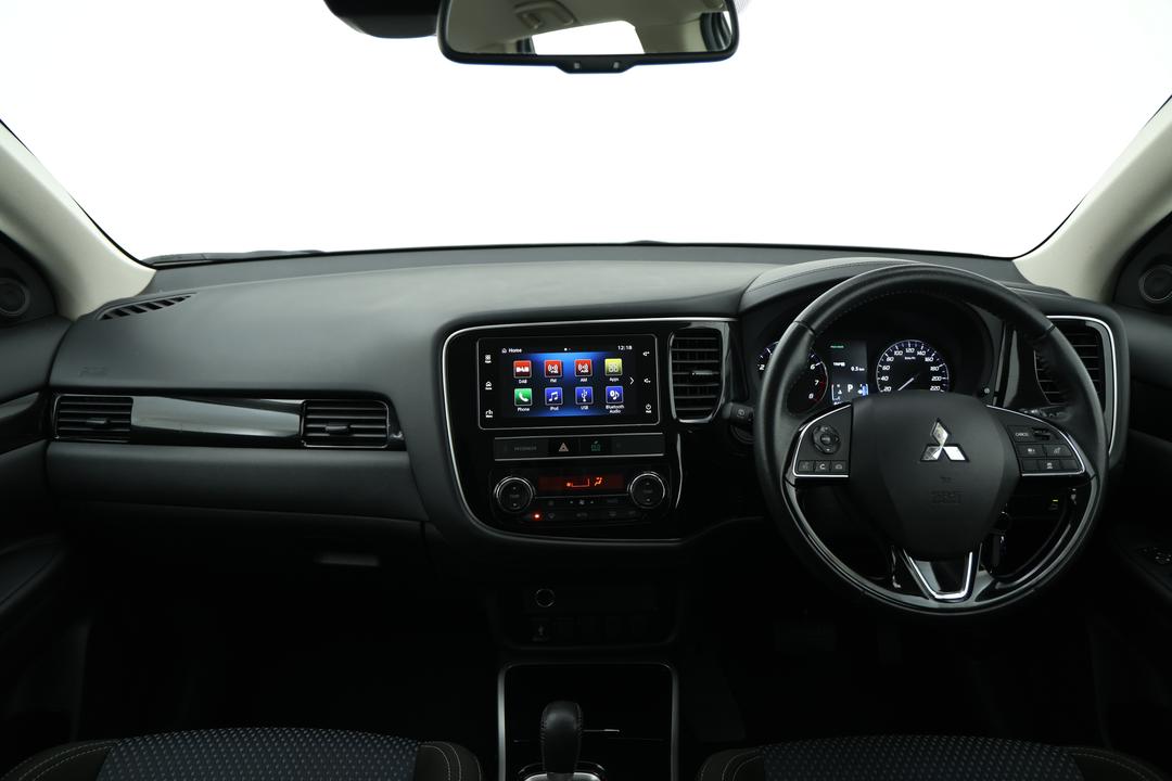 2018 Mitsubishi Outlander Es Adas 5 Seat (2WD), Automatic, 47794 km, Dashboard View