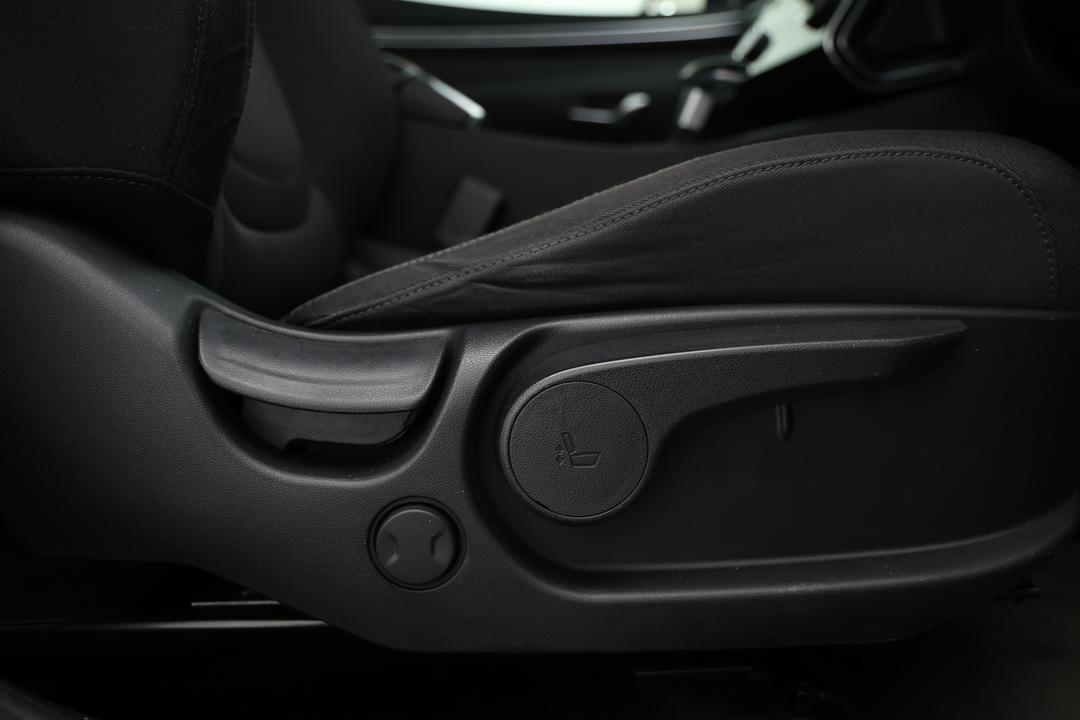2021 Hyundai Tucson (FWD), Automatic, 80901 km, Drivers Side Door Panel Controls