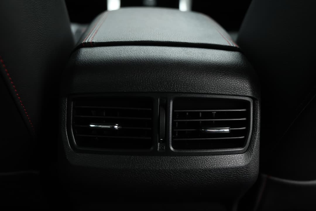 2021 LDV T60 Luxe (4x4), Automatic, 73725 km, Right Side Rear Door Cabin View
