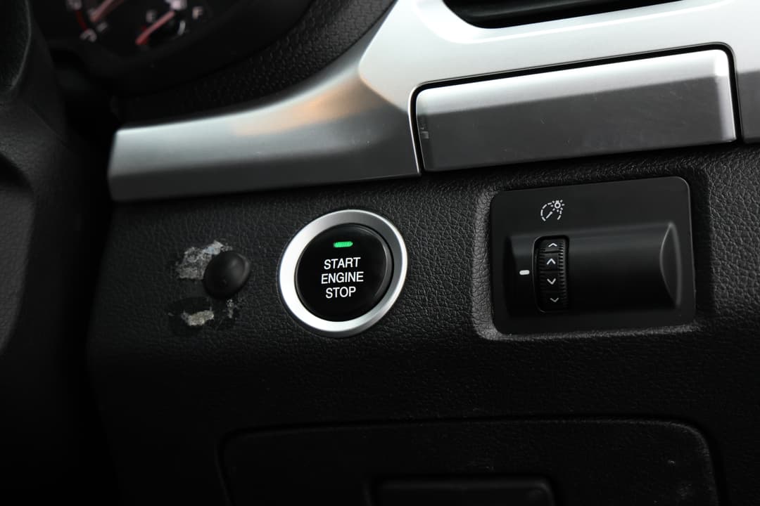 2021 LDV T60 Luxe (4x4), Automatic, 73725 km, Drivers Side Adjustment Panel