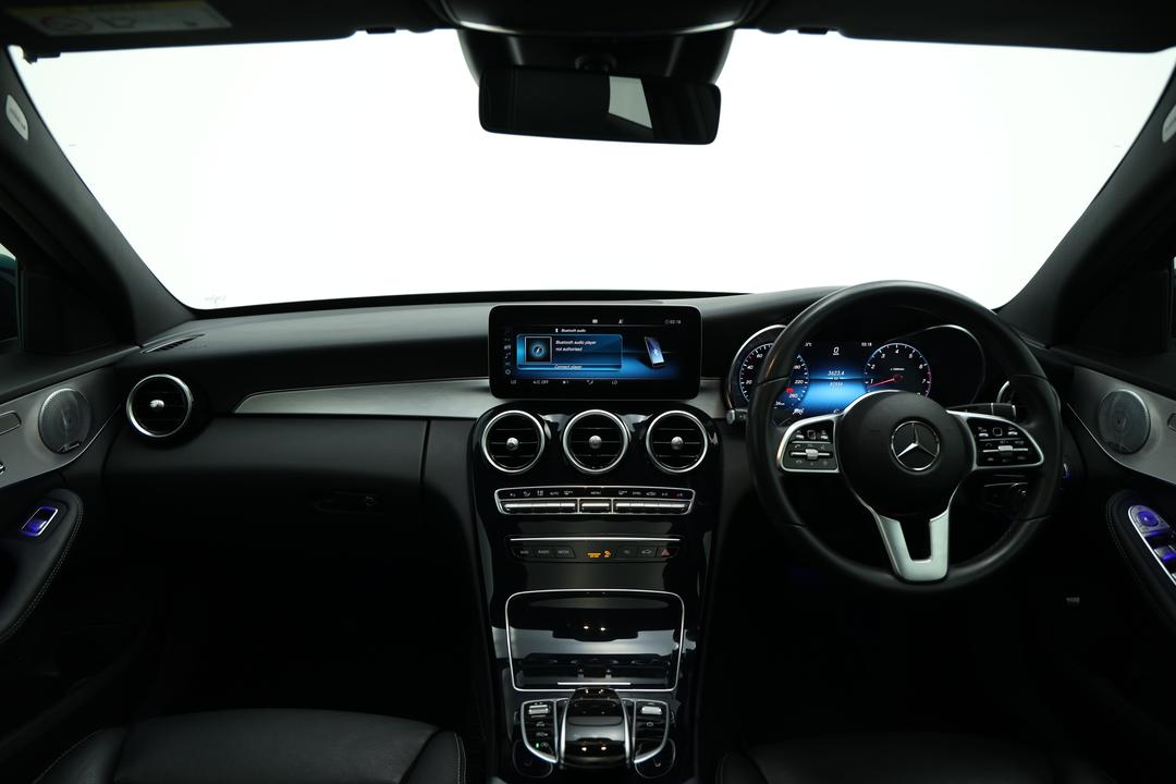 2018 Mercedes-benz C300 C300, Automatic, 82554 km, Dashboard View