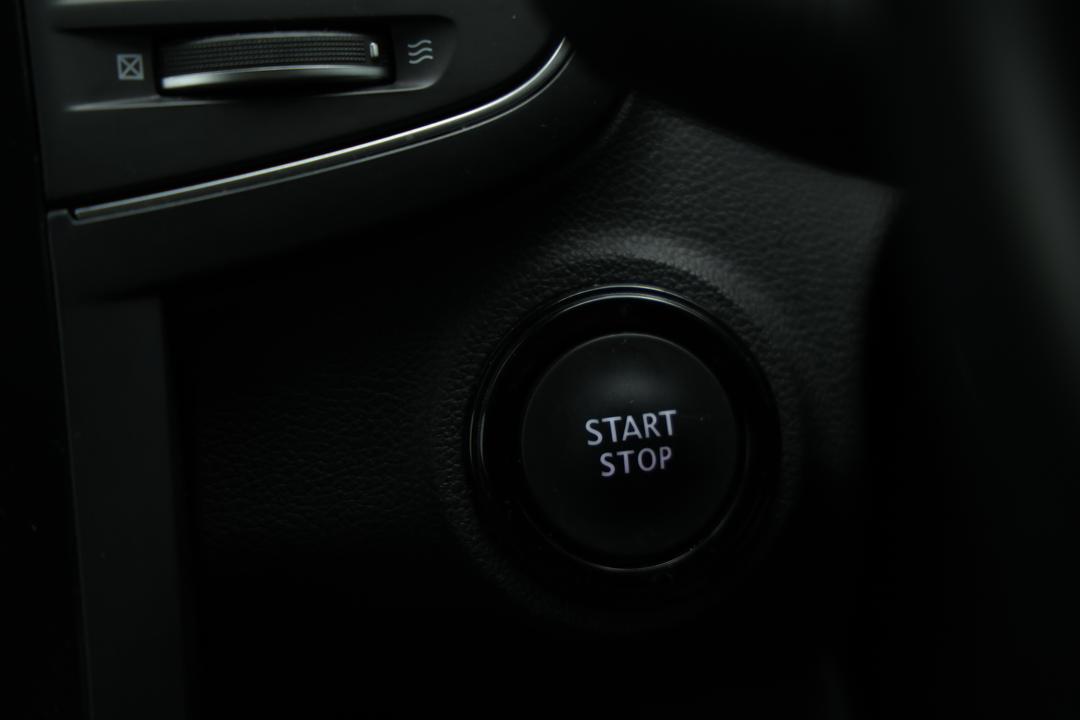 2023 Renault Koleos Zen (4x2), Automatic, 54752 km, Pedals and Footmat