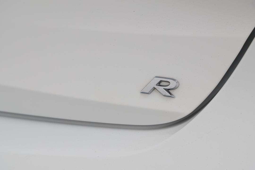 2017 Holden Astra R, Automatic, 87874 km, Badge (Boot Right Side)