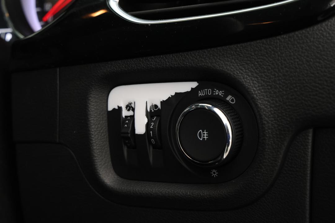 2017 Holden Astra R, Automatic, 87874 km, Pedals and Footmat