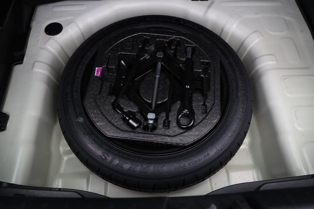 2022 Kia Stonic Sport, Automatic, 64001 km, Spare Wheel
