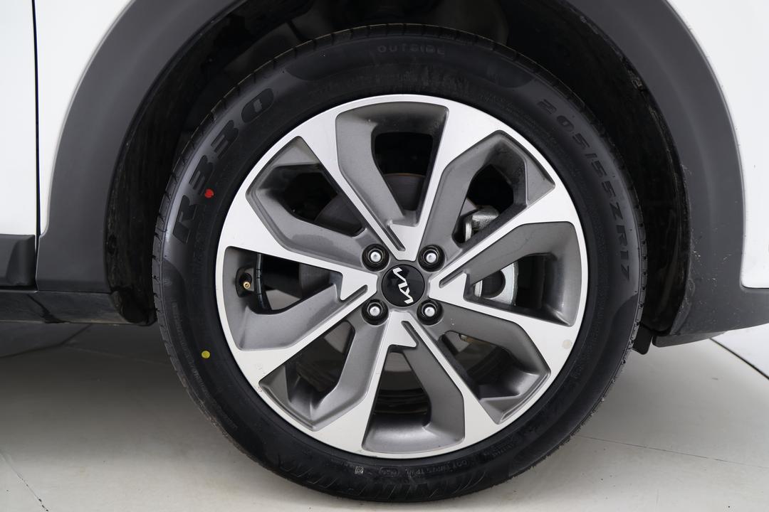 2022 Kia Stonic Sport, Automatic, 64001 km, Right Front Wheel