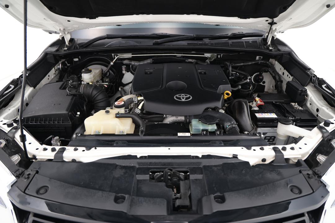 2021 Toyota Fortuner Crusade, Automatic, 92699 km, Open Bonnet (Engine)