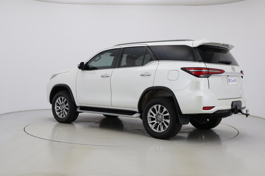 2021 Toyota Fortuner Crusade, Automatic, 92699 km, Left Back Diagonal (45- Degree) View