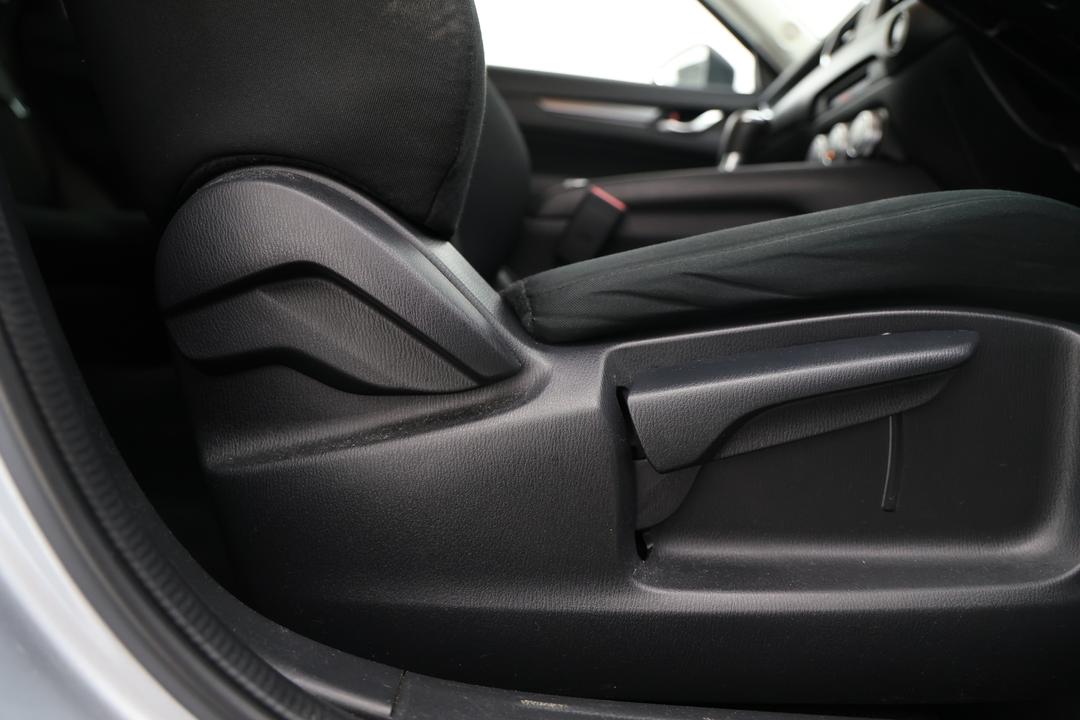 2023 Mazda CX-5 G20 Maxx (FWD), Automatic, 46734 km, Drivers Side Adjustment Panel