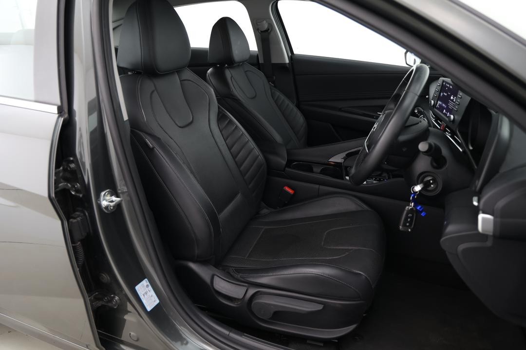 2021 Hyundai i30 Active, Automatic, 47586 km, Right Side Front Door Cabin View