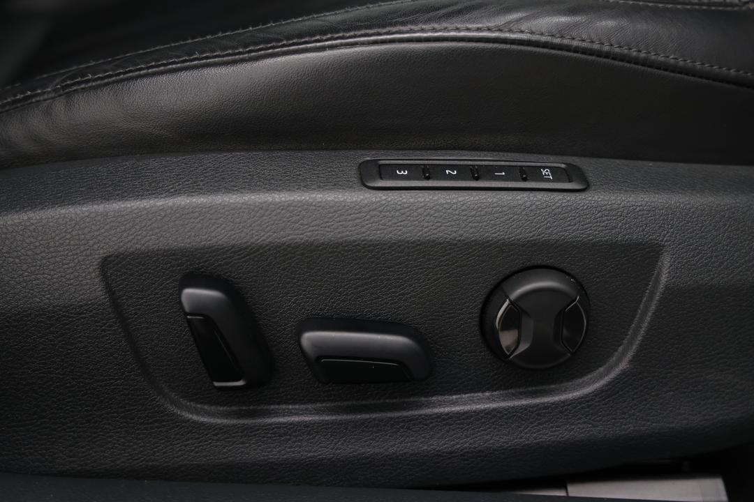 2016 SKODA Superb 206 Tsi (4x4), Automatic, 148823 km, Speaker View