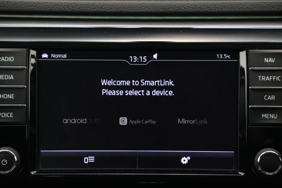 2016 SKODA Superb 206 Tsi (4x4), Automatic, 148823 km, Center Console