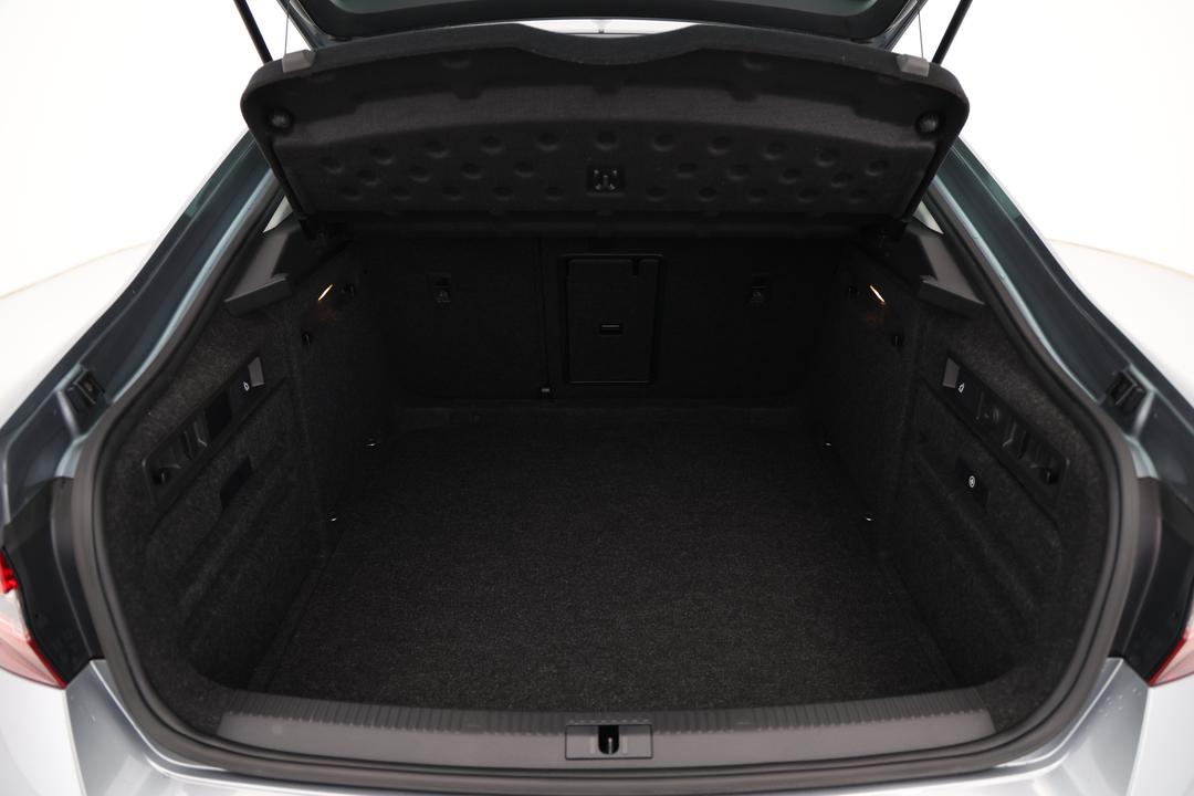 2016 SKODA Superb 206 Tsi (4x4), Automatic, 148823 km, Boot Inside View