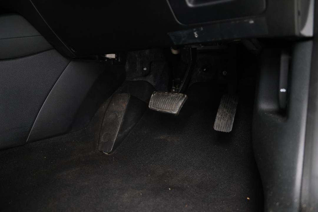 2021 Kia Cerato S, Automatic, 72502 km, Pedals and Footmat