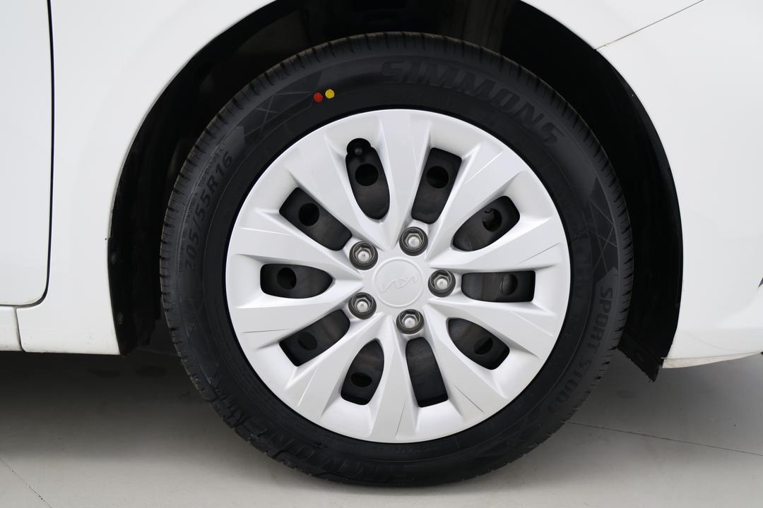 2021 Kia Cerato S, Automatic, 72502 km, Right Front Wheel