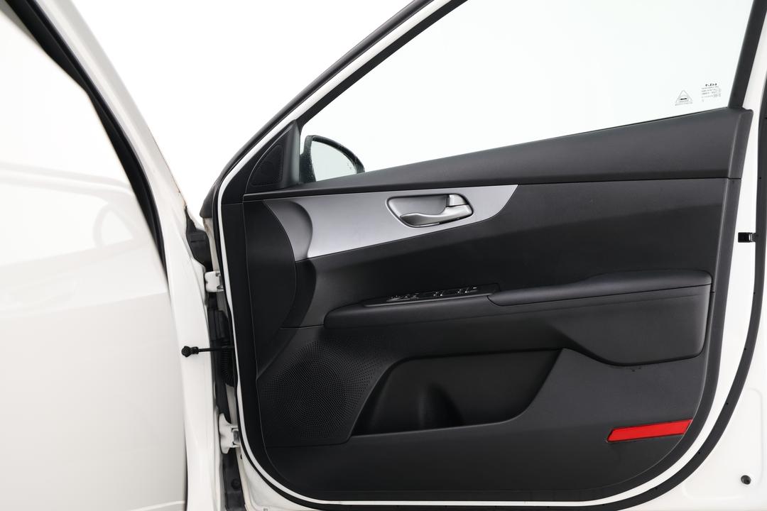 2021 Kia Cerato S, Automatic, 72502 km, Speaker View