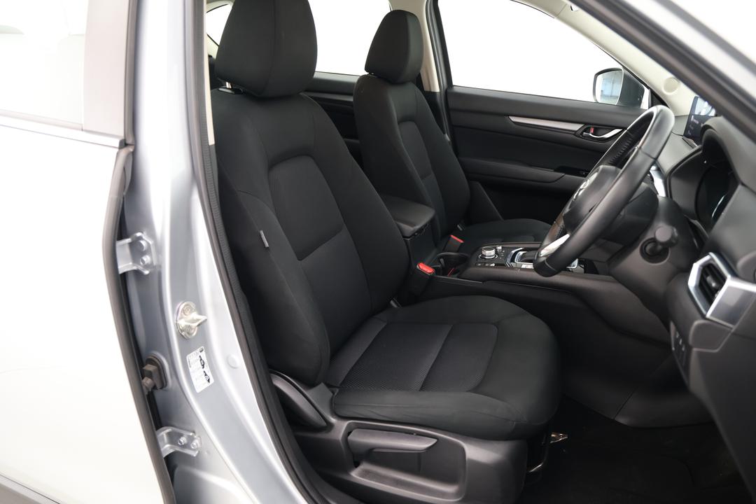 2023 Mazda CX-5 G20 Maxx (FWD), Automatic, 47275 km, Right Side Front Door Cabin View