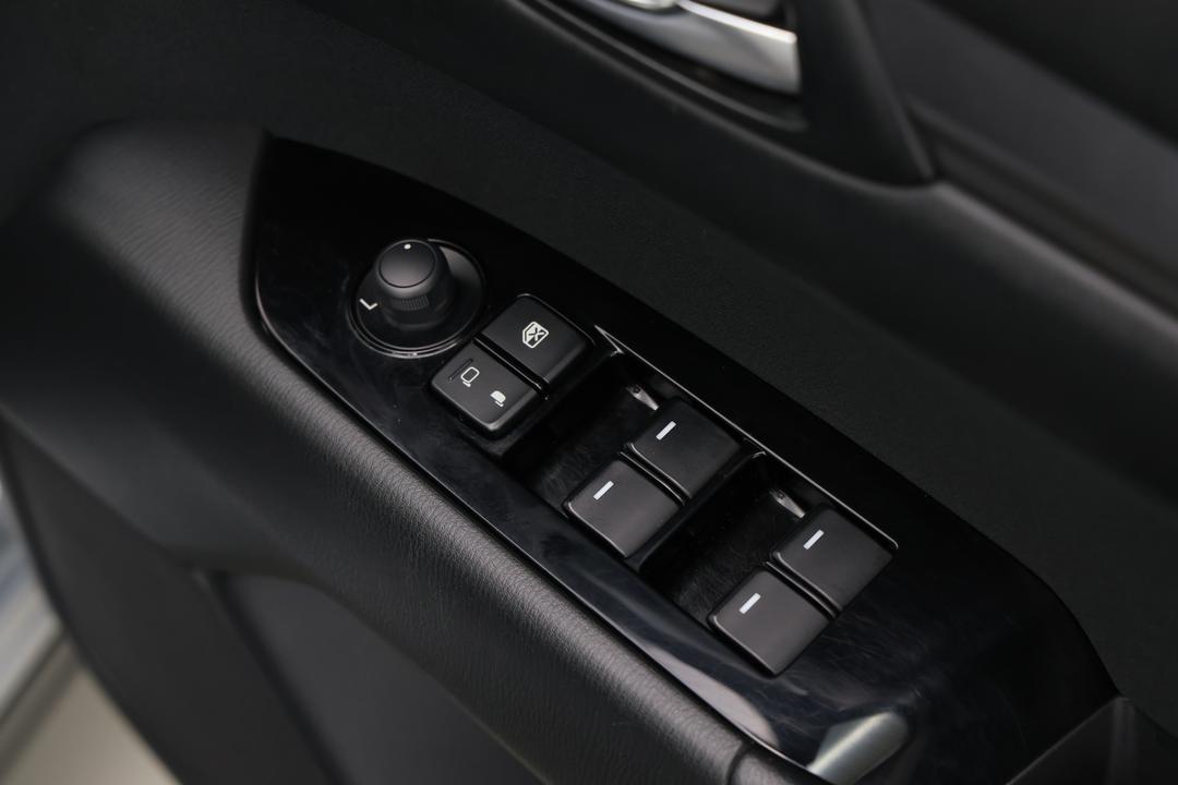 2023 Mazda CX-5 G20 Maxx (FWD), Automatic, 47275 km, Drivers Side Door Panel Controls