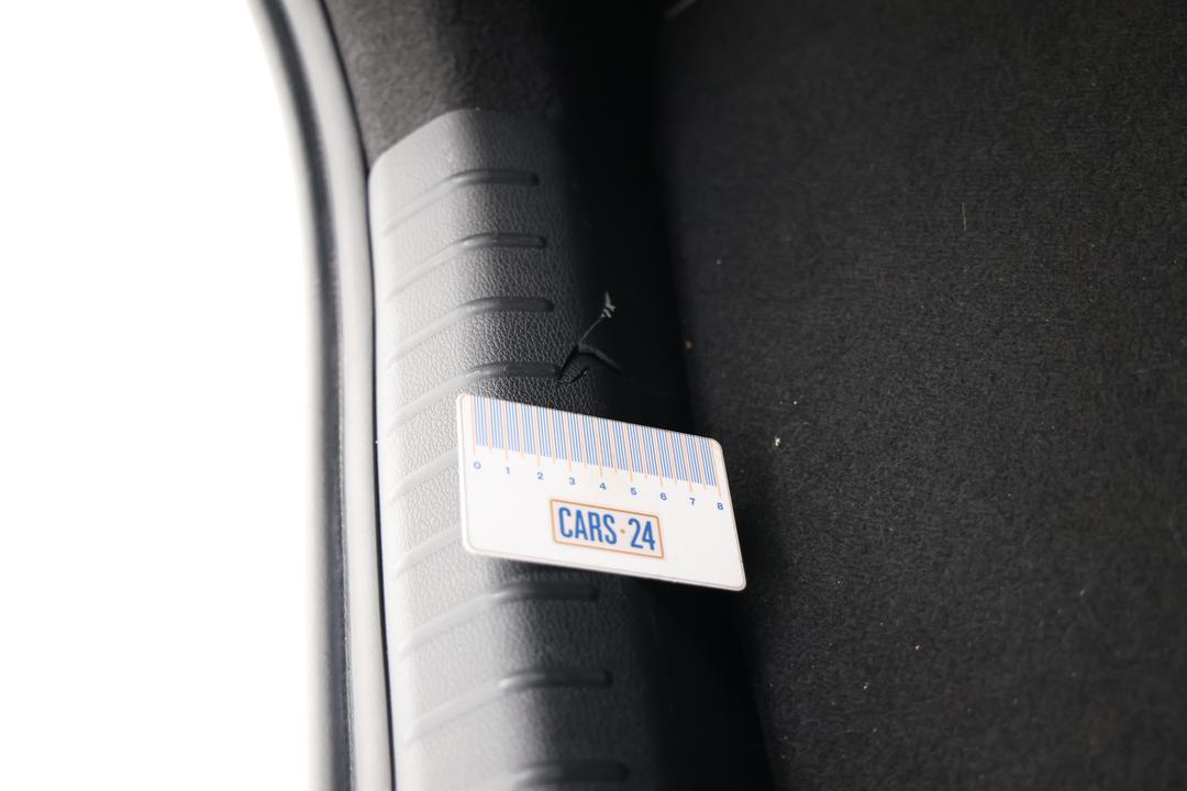 2021 Kia Cerato S, Automatic, 45140 km, Miscellaneous Interior Wear