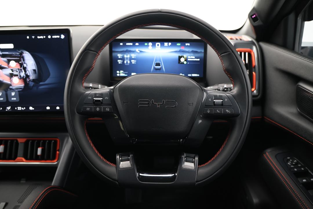 2025 Byd Shark 6 Dual Motor Premium, Automatic, 13519 km, Steering Wheel Close-up