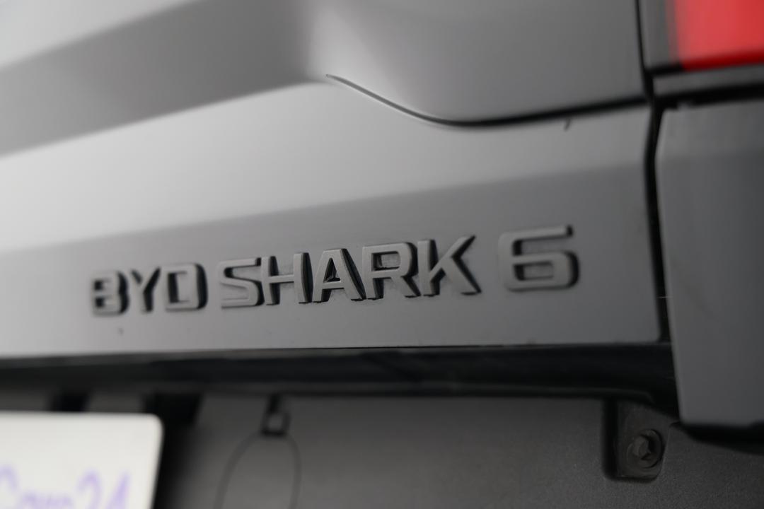 2025 Byd Shark 6 Dual Motor Premium, Automatic, 13519 km, Badge (Boot Right Side)