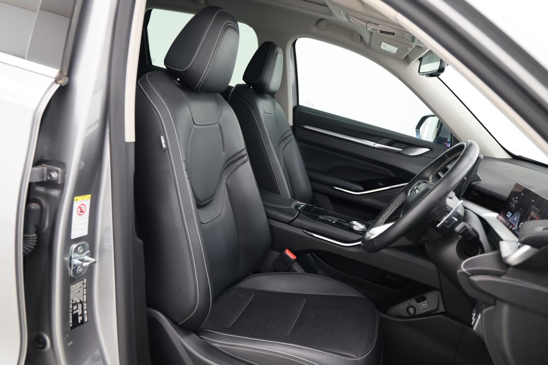 2023 GWM Haval H6 Ultra, Automatic, 22353 km, Drivers Side Adjustment Panel