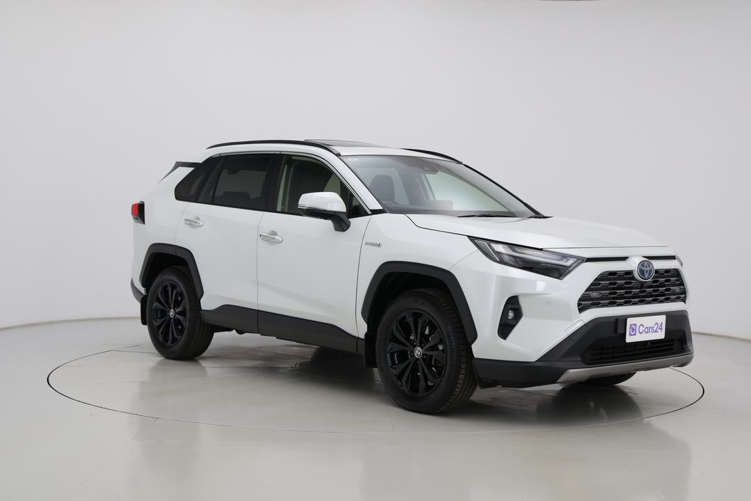 2024 Toyota RAV4 Cruiser (AWD) Hybrid, Automatic, 28354 km, Right Front Diagonal (45- Degree) View
