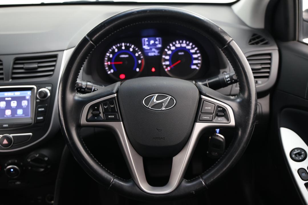 2017 Hyundai Accent Sport, Automatic, 163242 km, Steering Wheel Close-up